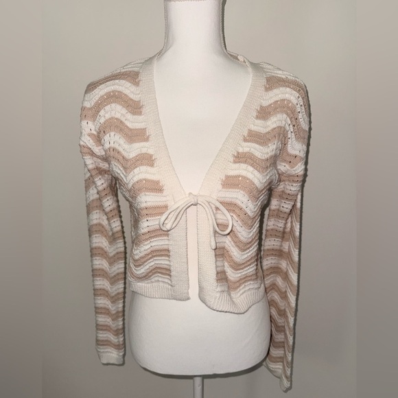 Sincerely Jules Cream and Tan Chevron Cardigan - Picture 1 of 4